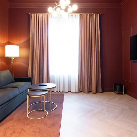 Apartmanhotel The 4*